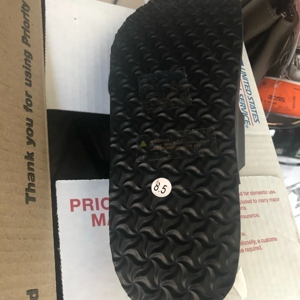 Mario Lopez Mens Slides NWT